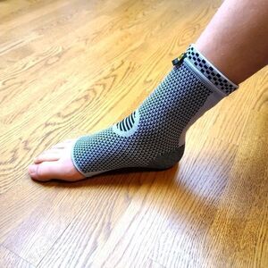 Unisex Aryse Ankle Sleeve New!